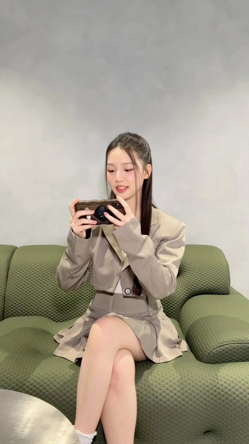 Vẻ đẹp tự nhiên khiến fan tò mò Amee tên thật là gì