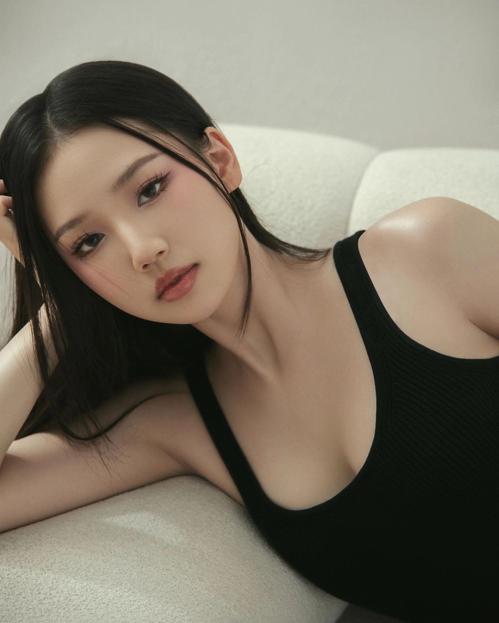 Visual ngọt như lời ca trong đen đá không đường Amee