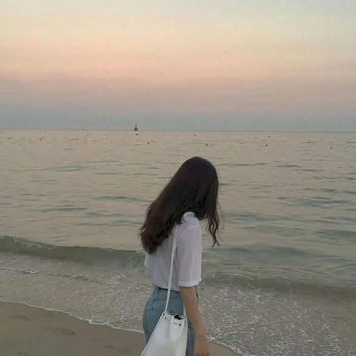 Chia sẻ chụp ảnh sau lưng nữ để lưu giữ khoảnh khắc