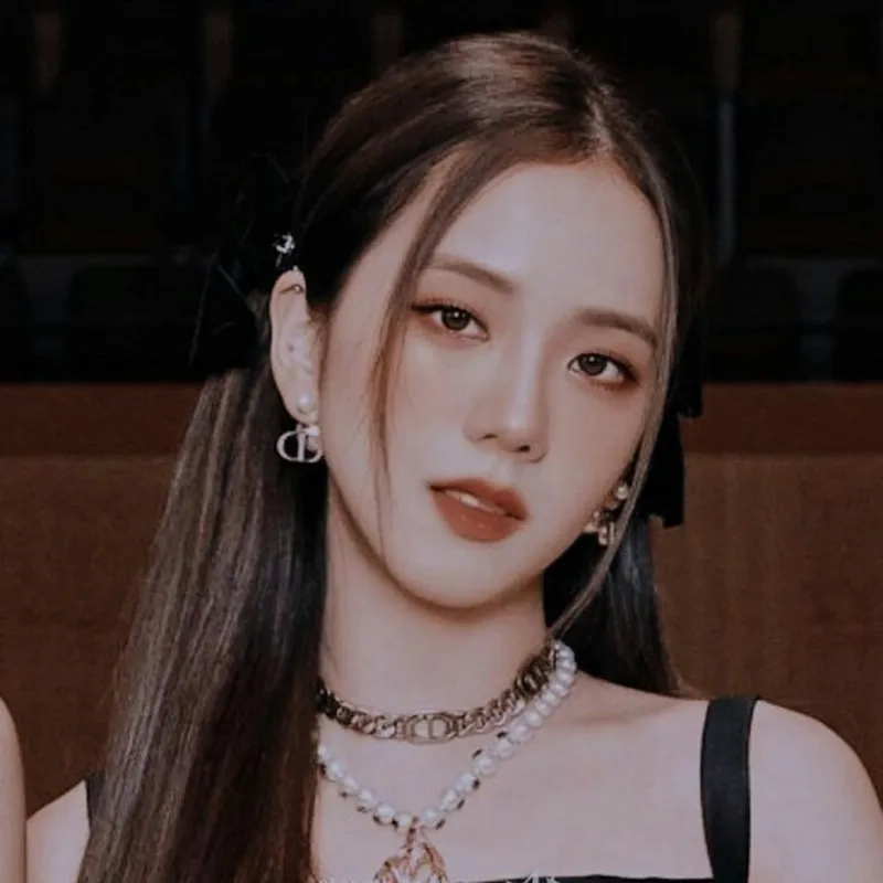 Chia sẻ avatar lisa blackpink cực chất