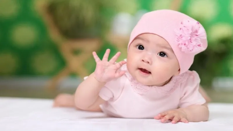 Lựa chọn avatar em bé cute nam cực xinh