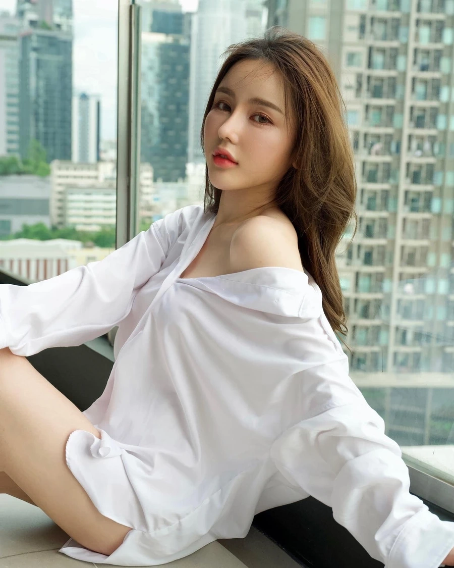 Ngắm nhìn nét dễ thương của anime gái dễ thương ngây thơ