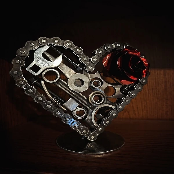 Gợi ý hình nền điện thoại trái tim đen nền trắng mới