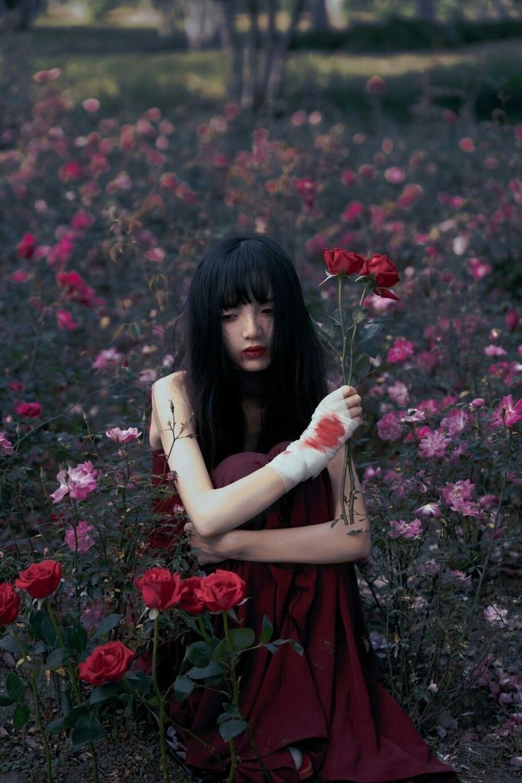 Tham khảo ảnh buồn nữ đẹp cho avatar