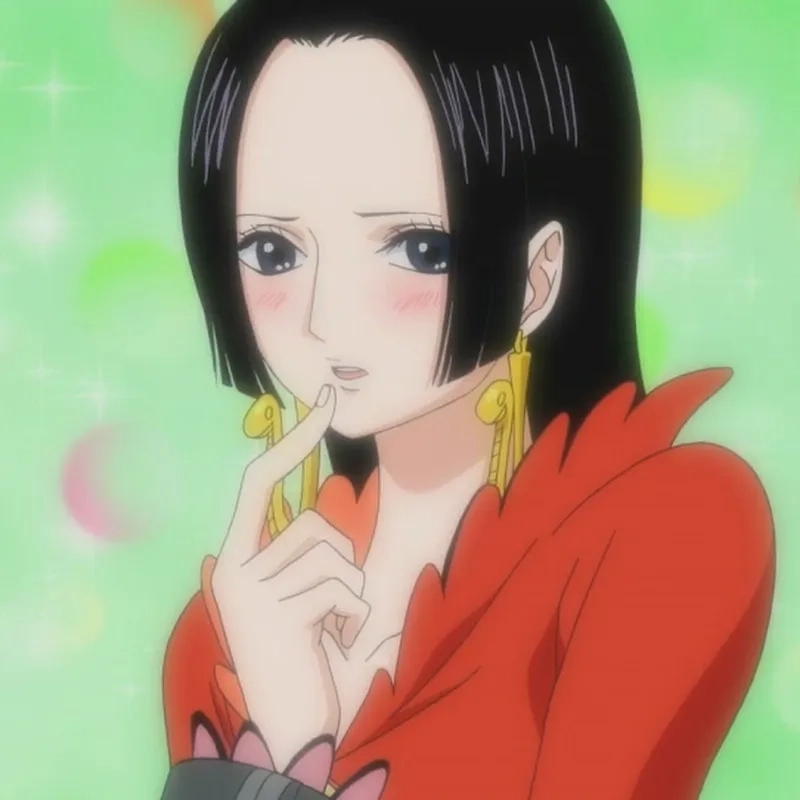 Boa Hancock Halloween hóa trang nữ hoàng cực kỳ ấn tượng