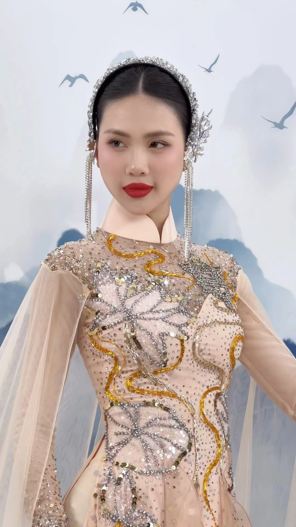 Cá tính và độc đáo trong gái đẹp Quảng Ninh