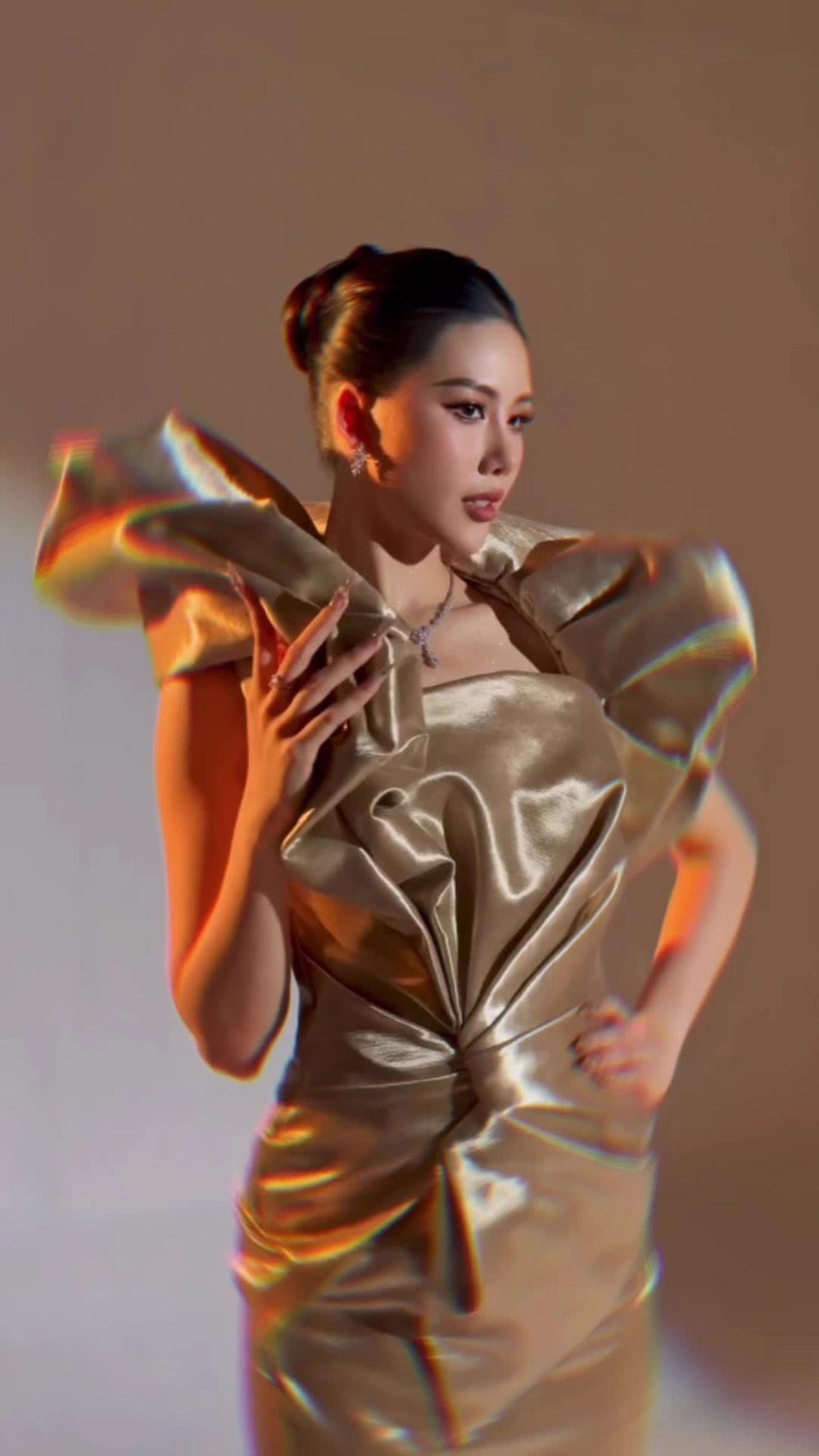 Ảnh avatar gái đẹp tỏa sáng mọi nền tảng