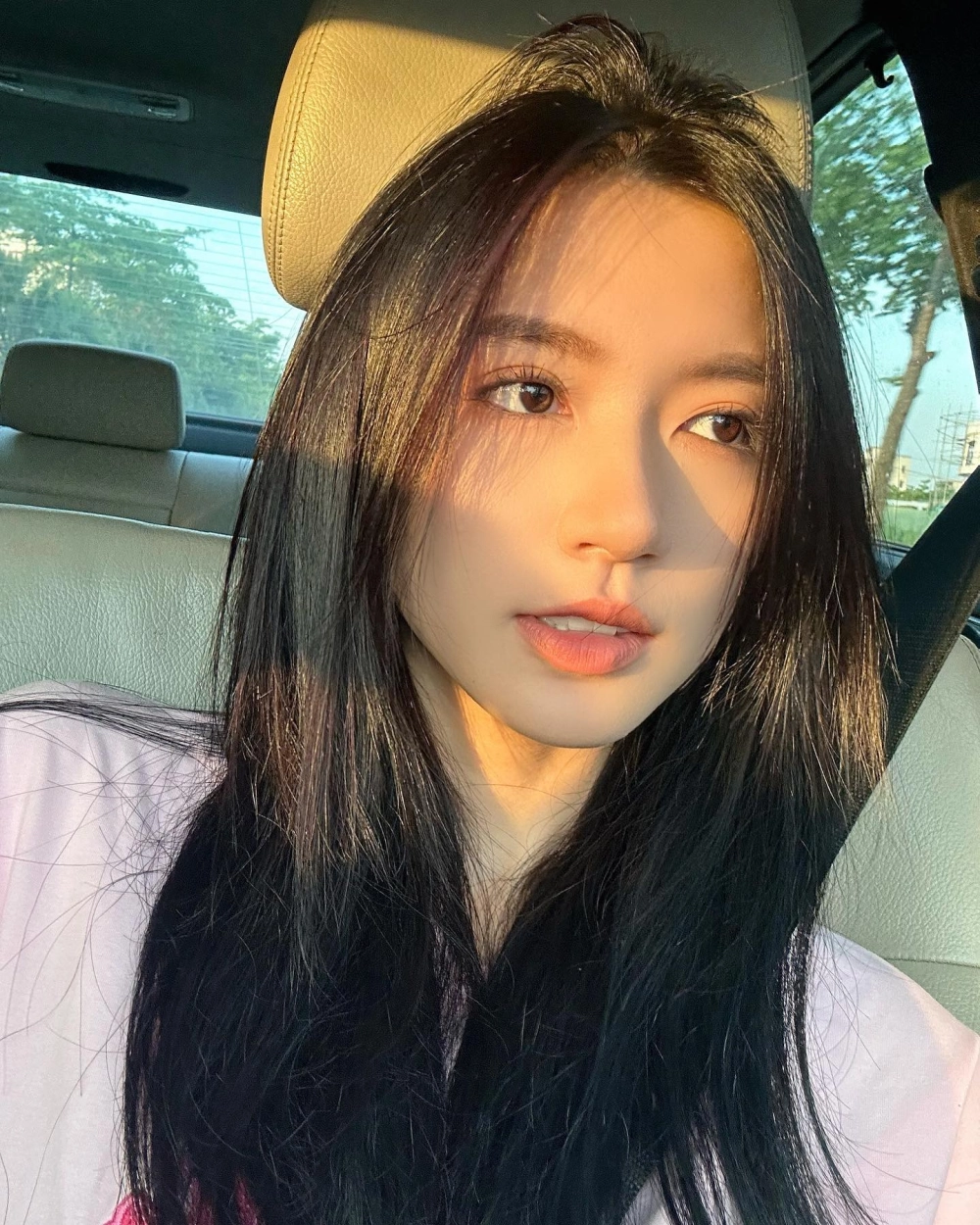 Thưởng thức tik tok xinh gái với concept cực cá tính