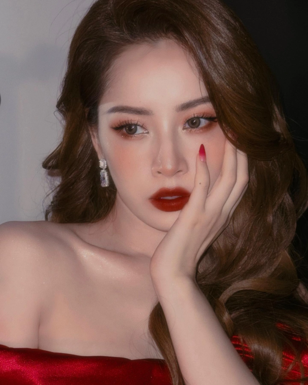 Ngây thơ và trong trẻo trong hình bé gái cute dễ thương