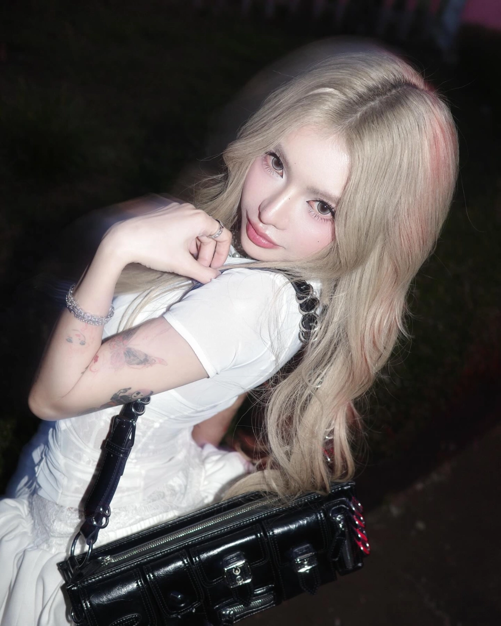 Rạng rỡ tinh nghịch trong loạt anh gai xinh cute