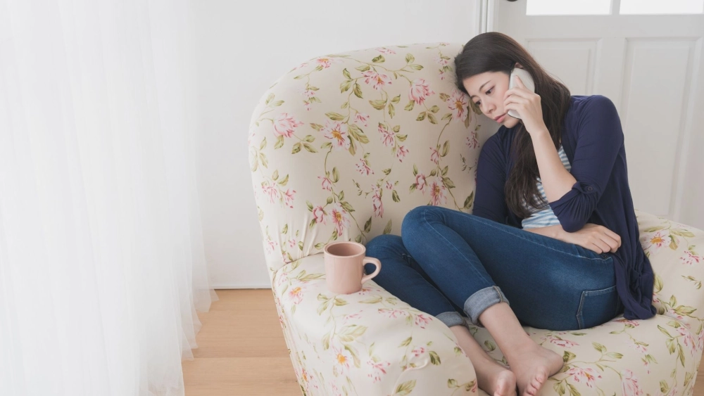 Tuyển chọn ảnh gái buồn chế mặt thể hiện tâm trạng sâu sắc