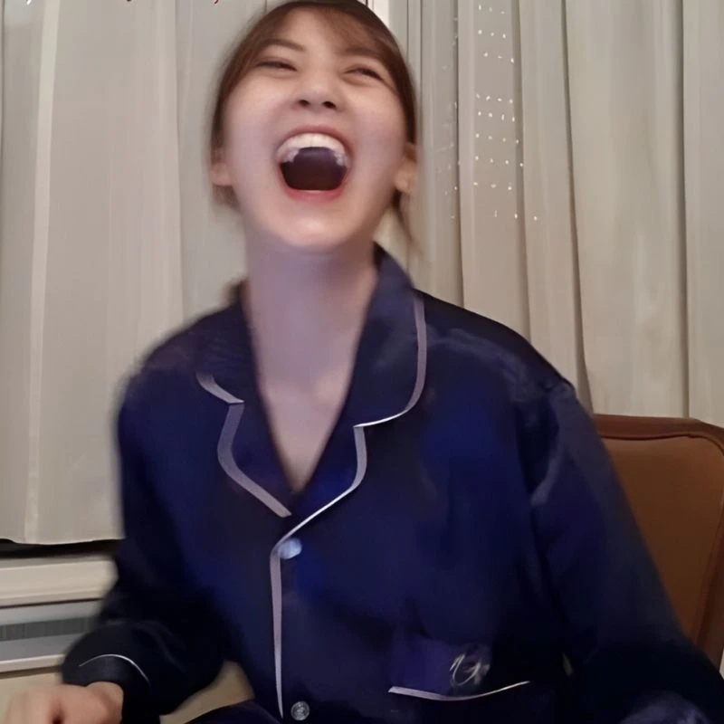 Cười xong vào thẳng meme cười xuống địa ngục