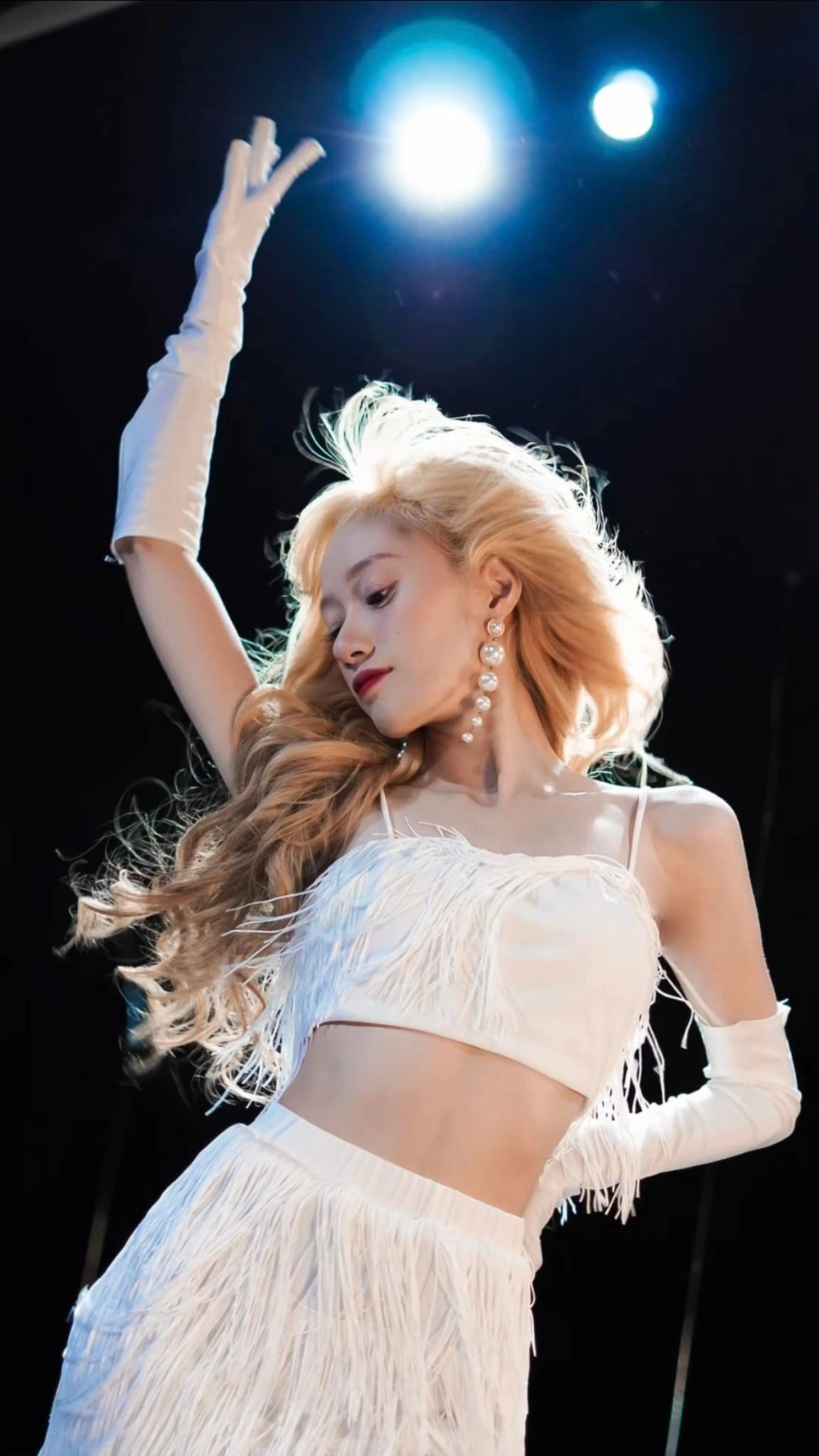 Góc nghiêng hack tuổi khiến fan hỏi Đào Lê Phương Hoa bao nhiêu tuổi