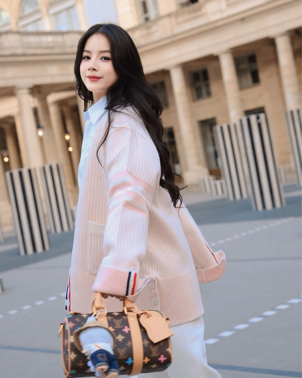 Ảnh chân dung rõ nét giúp biết DJ Mie là ai