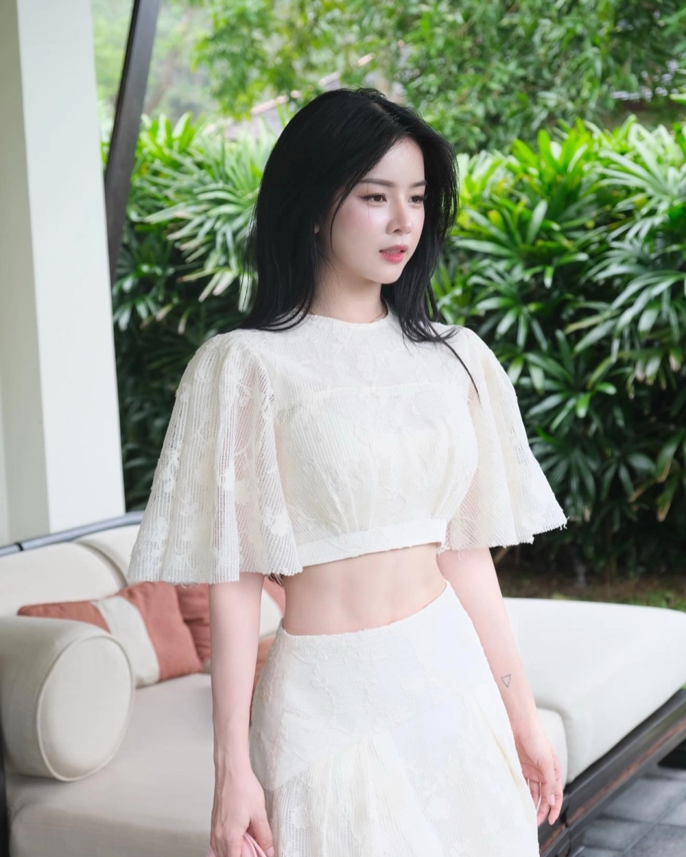 Bức ảnh biểu diễn gợi hỏi giá thuê DJ Mie cao bao nhiêu