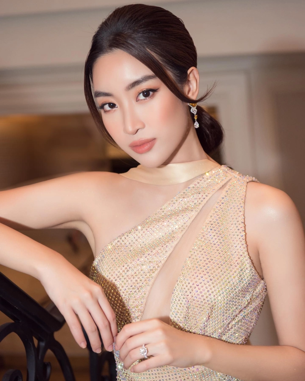 Cá tính mạnh mẽ với ảnh avatar đẹp cho con gái ngầu