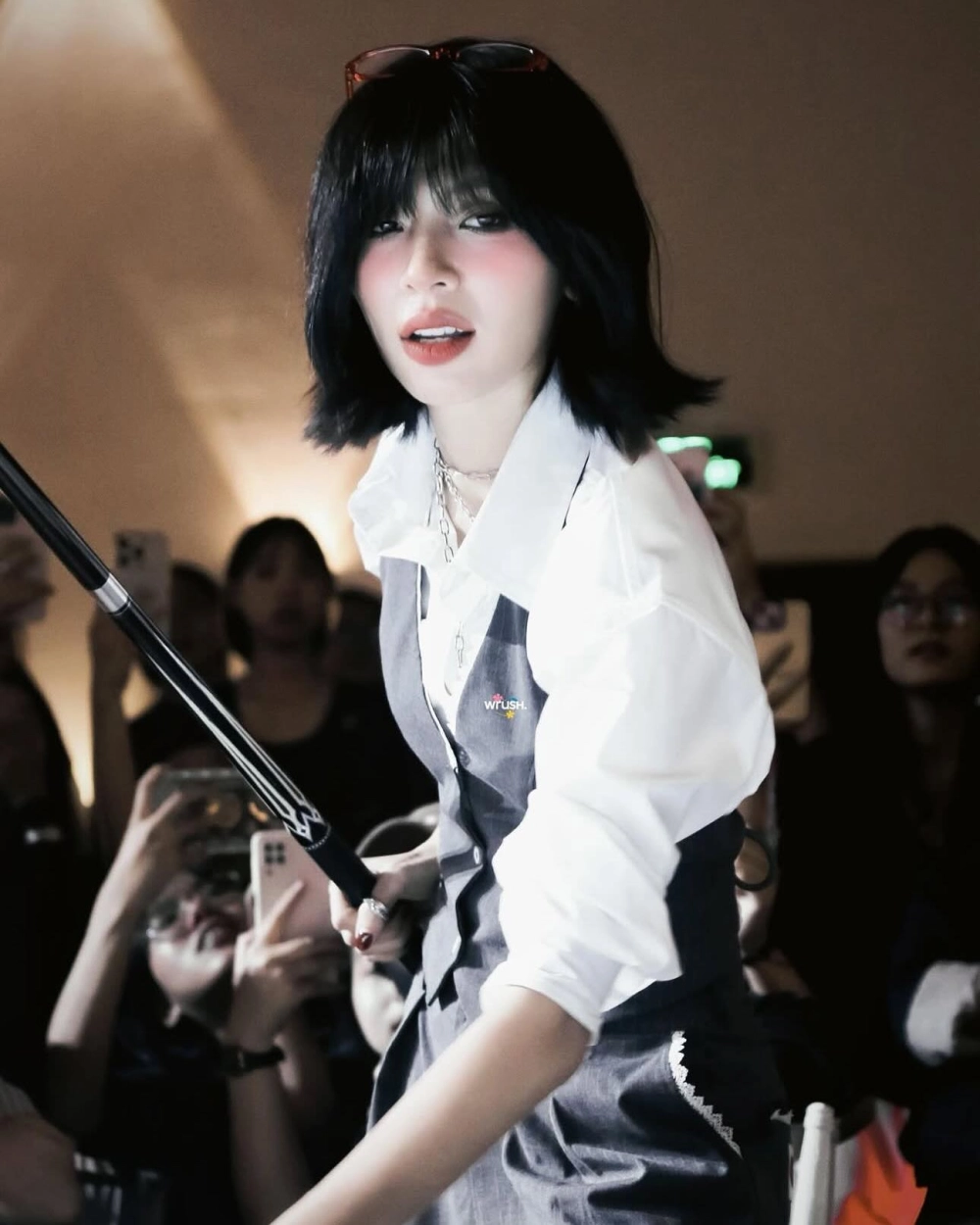 Hình ảnh cuốn hút của Đồng Ánh Quỳnh chị đẹp đạp gió rẽ sóng