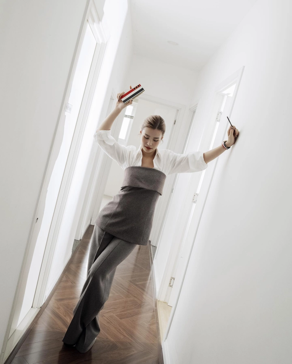 Tấm ảnh thể hiện cảm xúc da diết như khóc Đông Nhi