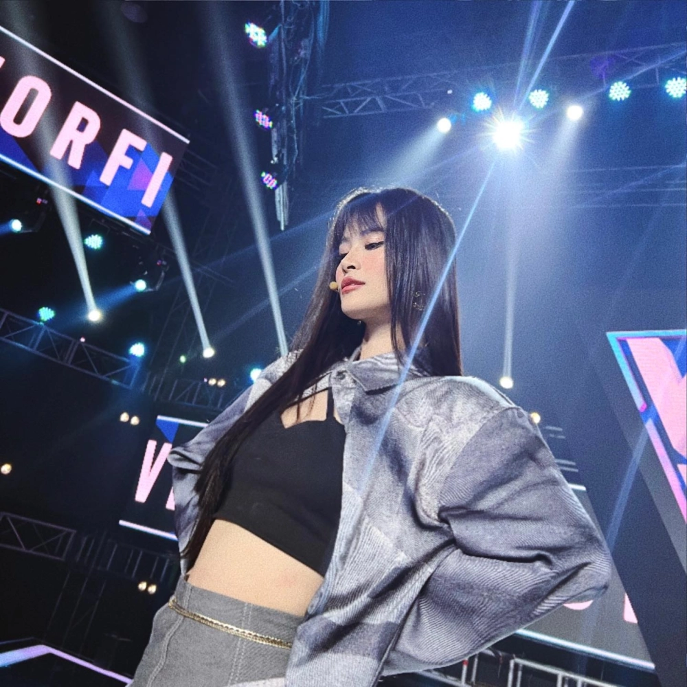 Visual đỉnh cao khẳng định vị trí hot Đông Nhi