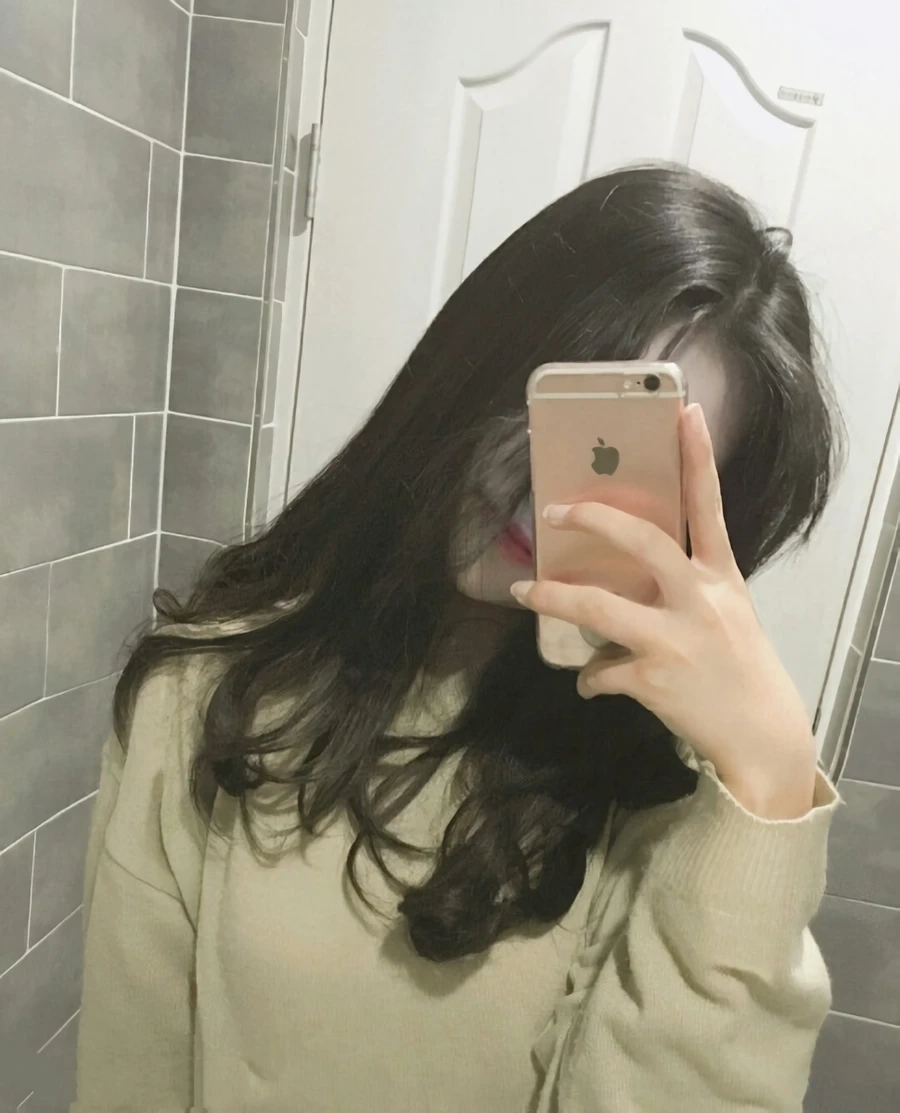 Chọn ngay hình nền cô gái anime ngầu