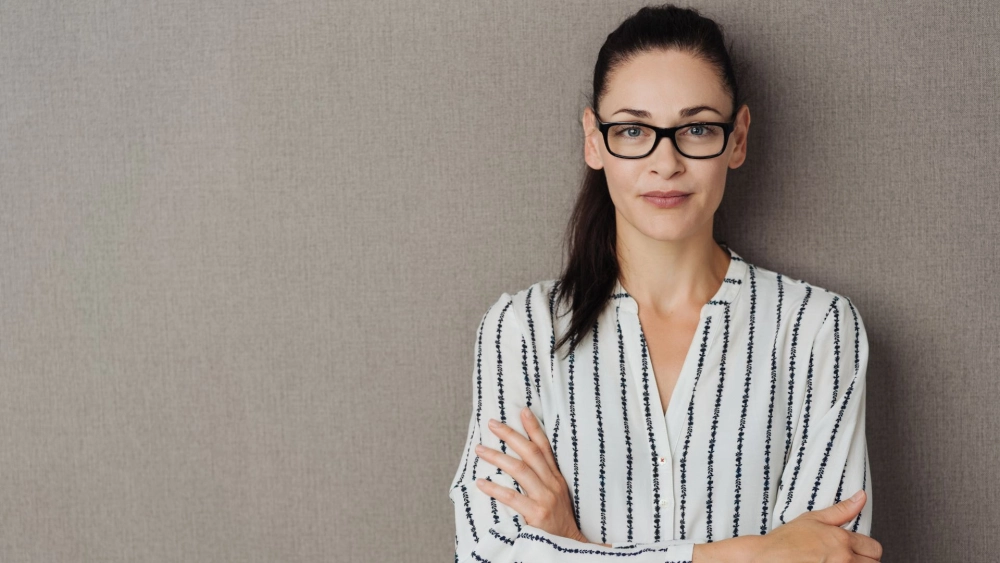 Bùng nổ cá tính với loạt ảnh gái đeo kính ngầu