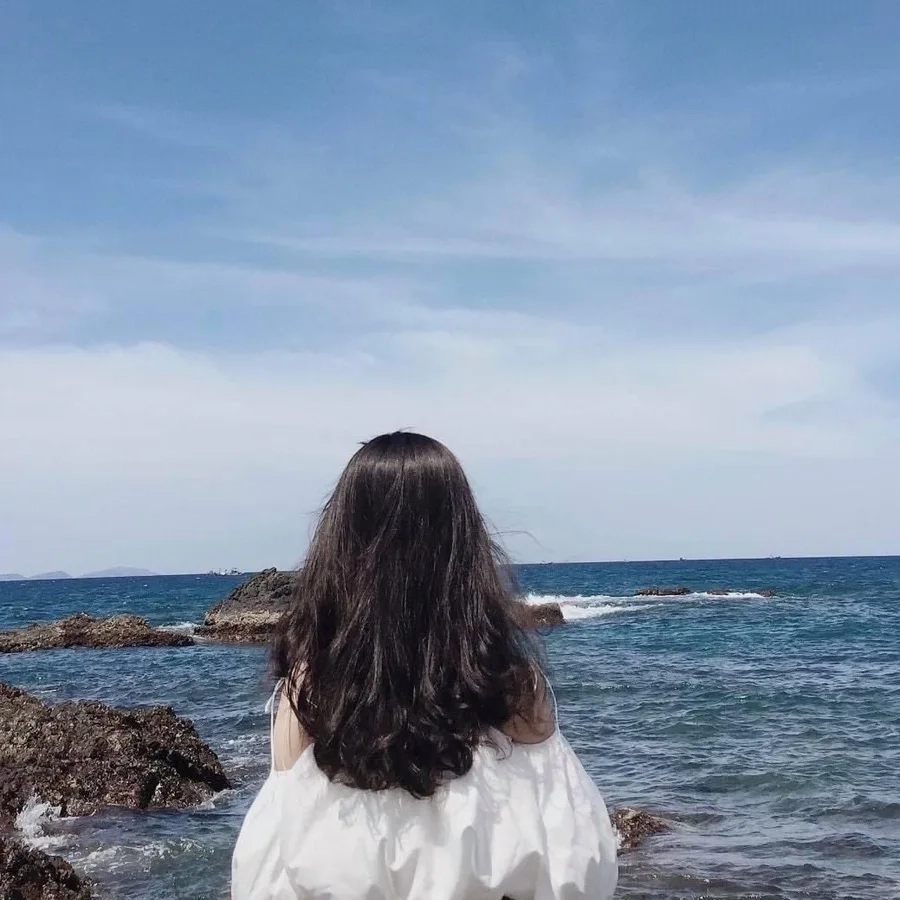 Ảnh gái đẹp che mặt đầy bí ẩn và cuốn hút