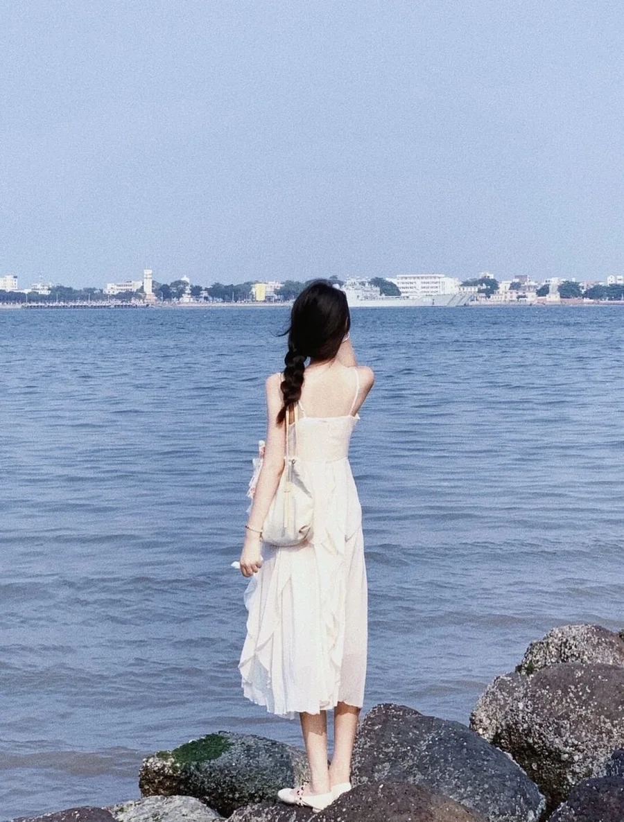 Cuốn hút mọi ánh nhìn bởi ảnh cô gái đẹp che mặt