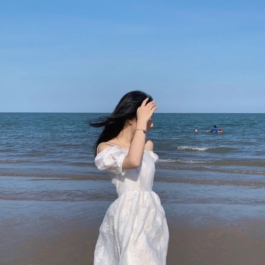 Siêu dễ thương như tranh vẽ với ảnh con gái cute che mặt