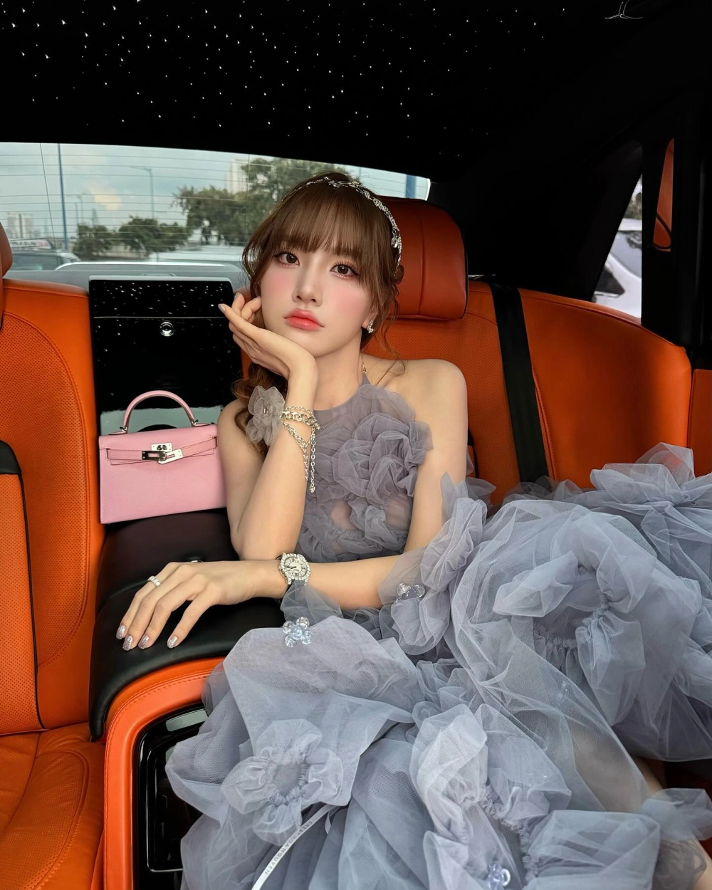 Visual buồn man mác từ Để Em Rời Xa Hạnh Sino