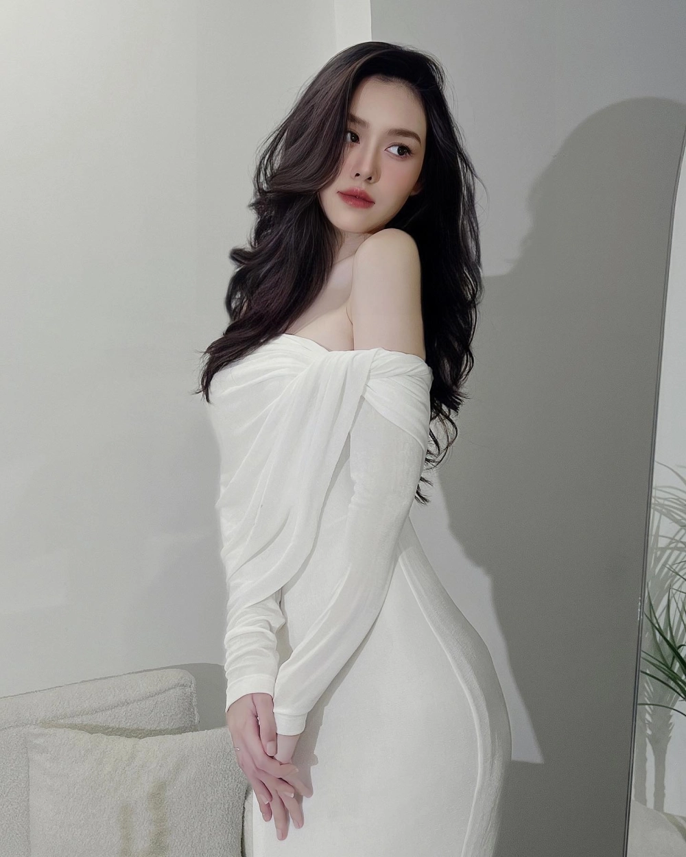 Sưu tầm ảnh gái xinh chụp ảnh với phong cách hiện đại