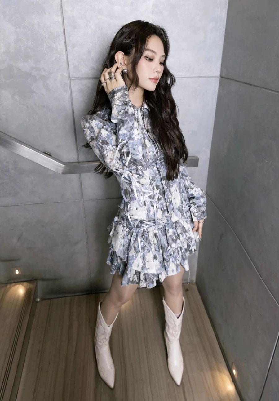 Vẻ đẹp dù biết hoa hậu Huỳnh Nguyễn Mai Phương sinh năm bao nhiêu