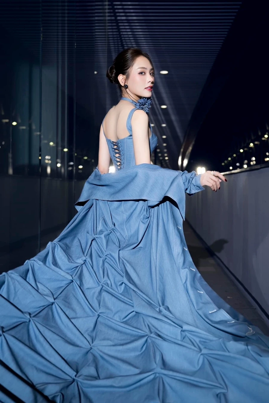 Đường băng quốc tế với Huỳnh Nguyễn Mai Phương miss world 2023