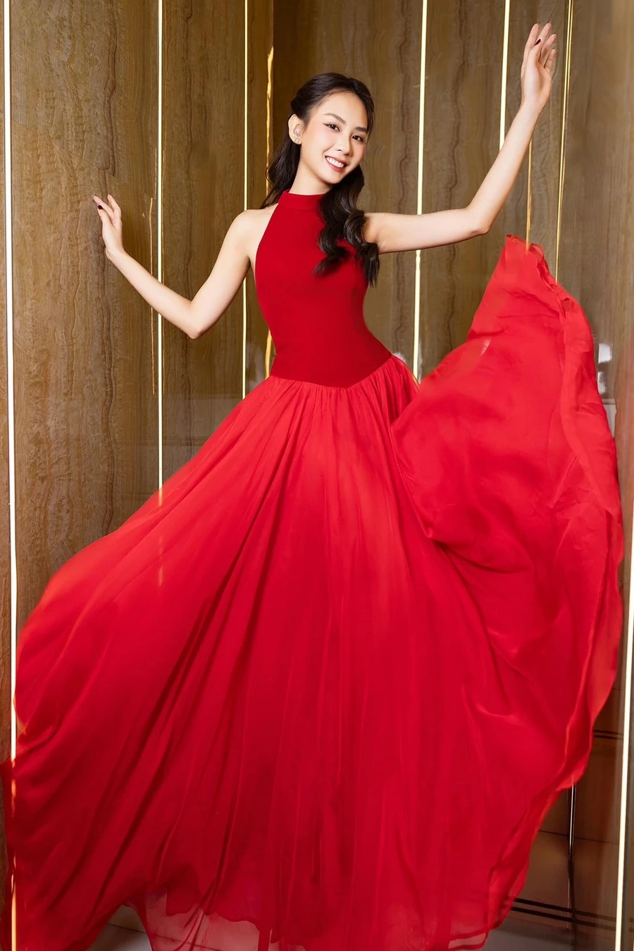 Ảnh tốt nghiệp gợi nhớ Huỳnh Nguyễn Mai Phương đại học