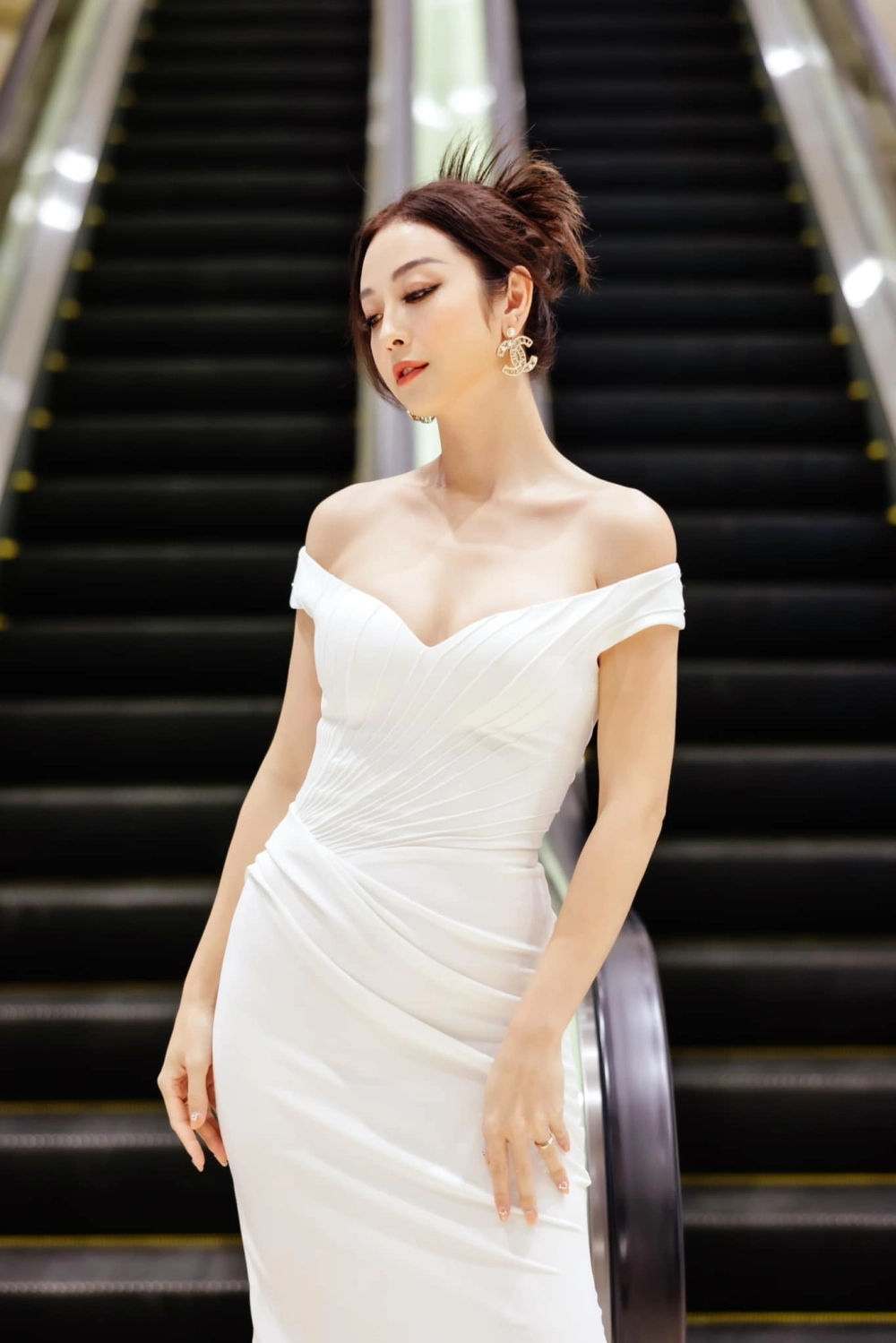 Hình con gái ngầu cá tính chất lừ