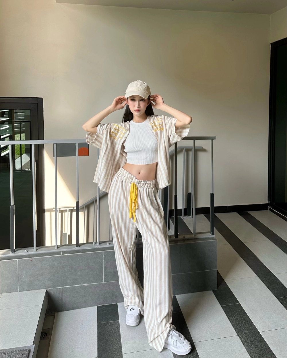 Thể hiện cốt cách qua ảnh con gái ngầu