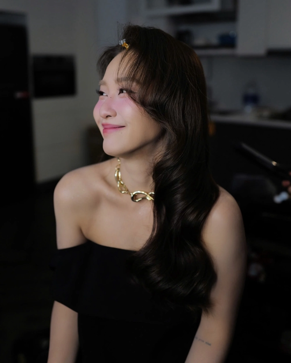 Tạo hình đầy cảm xúc trong phim Khả Ngân đóng