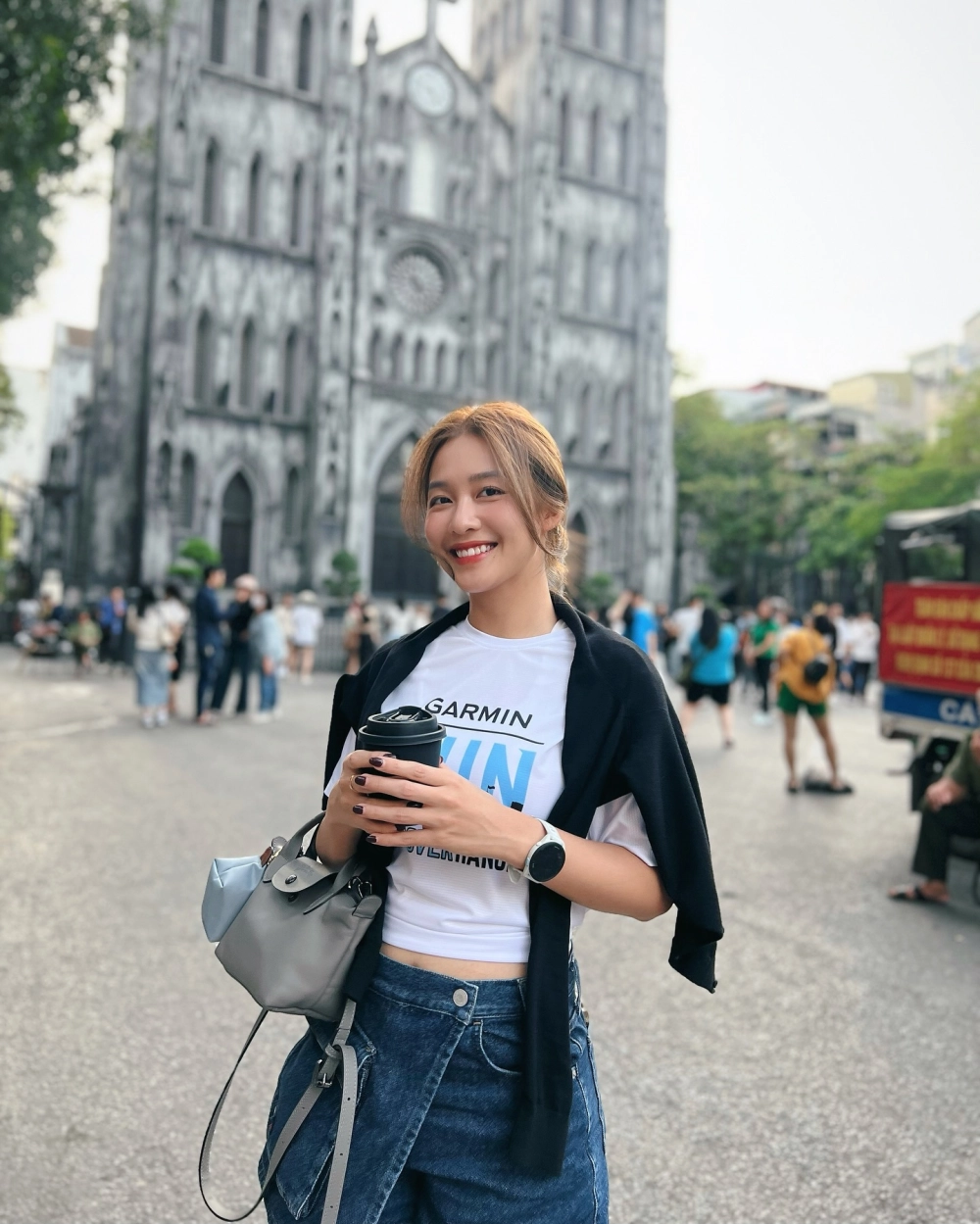 Đầy bí ẩn quyến rũ qua ảnh gái đẹp chụp sau lưng