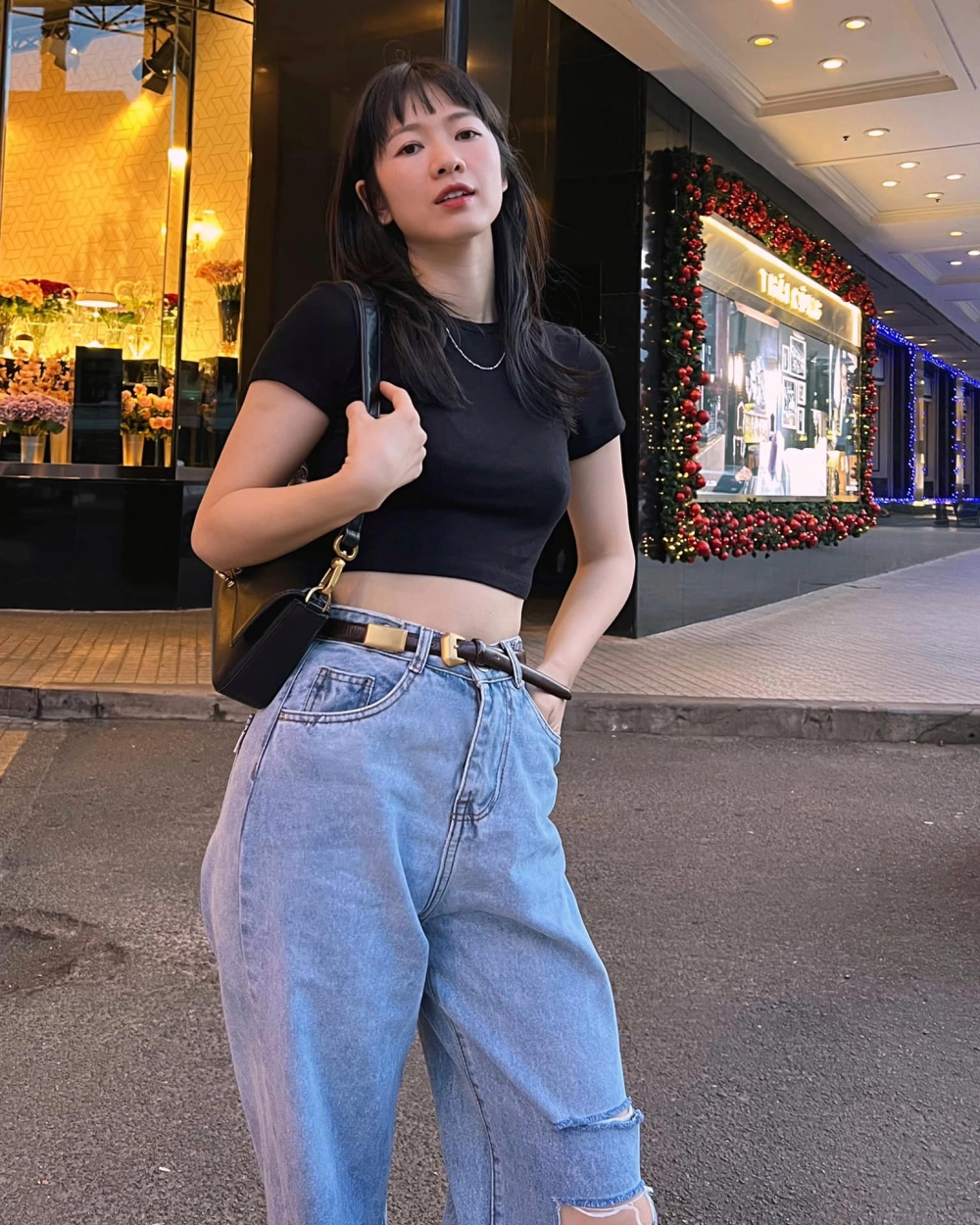 Góc ảnh sâu sắc trong các tiết mục Kiều Oanh ca cổ