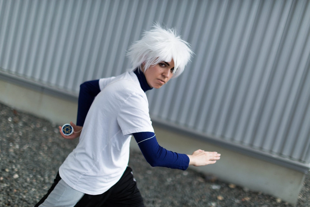 Cosplay Killua mang khí chất lạnh lùng và sắc bén