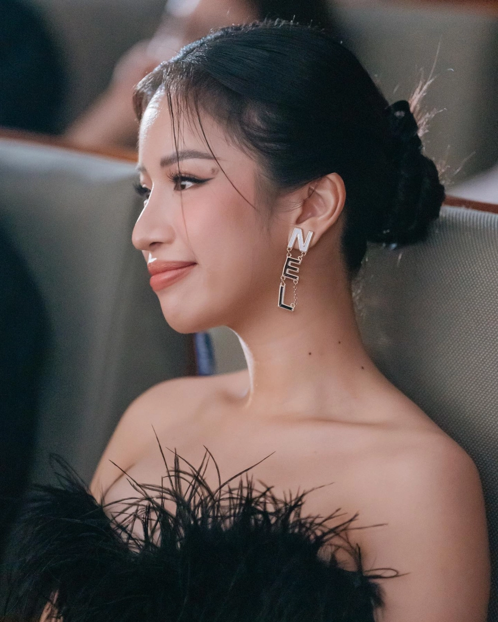 Ca từ đau đáu đến từ bản hit trái tim em cũng biết đau Lâm Bảo Ngọc