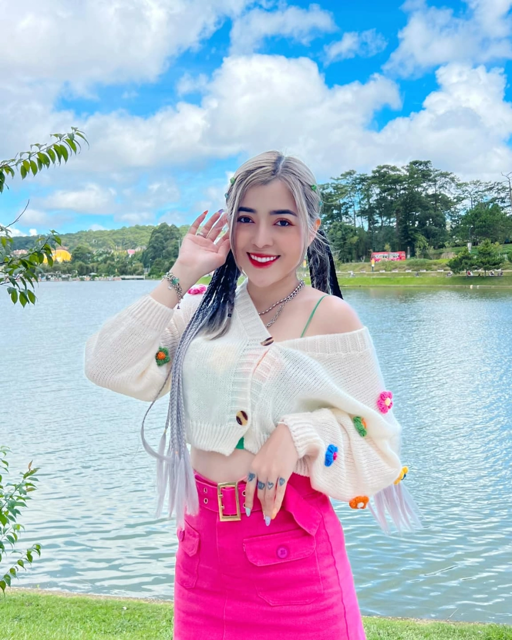 Khoảnh khắc diễn xuất ấn tượng trong phim Linh Barbie