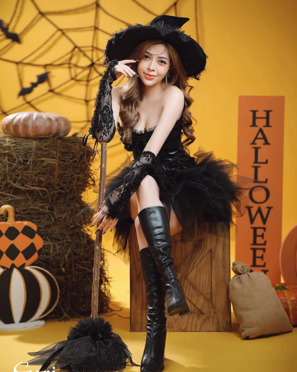 Visual đời thường trong hình Linh Barbie hút hàng nghìn lượt thích