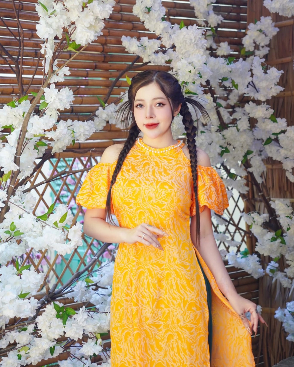 Ảnh lung linh của đám cưới chị Linh Barbie gây sốt cộng đồng