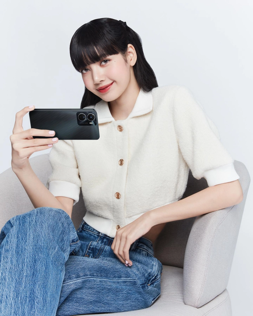 Không thể rời mắt trước cô gái xinh nhất hàn quốc