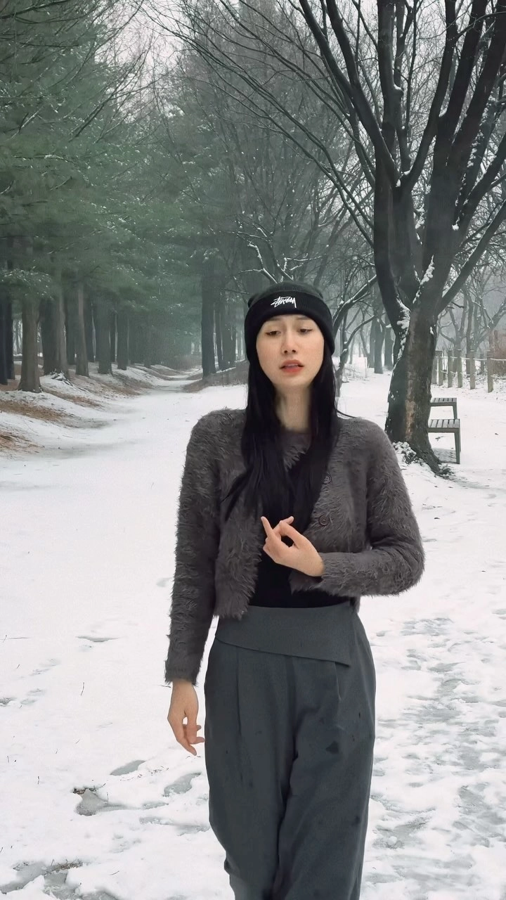 Khung hình ấn tượng như trong Lynk Lee MV