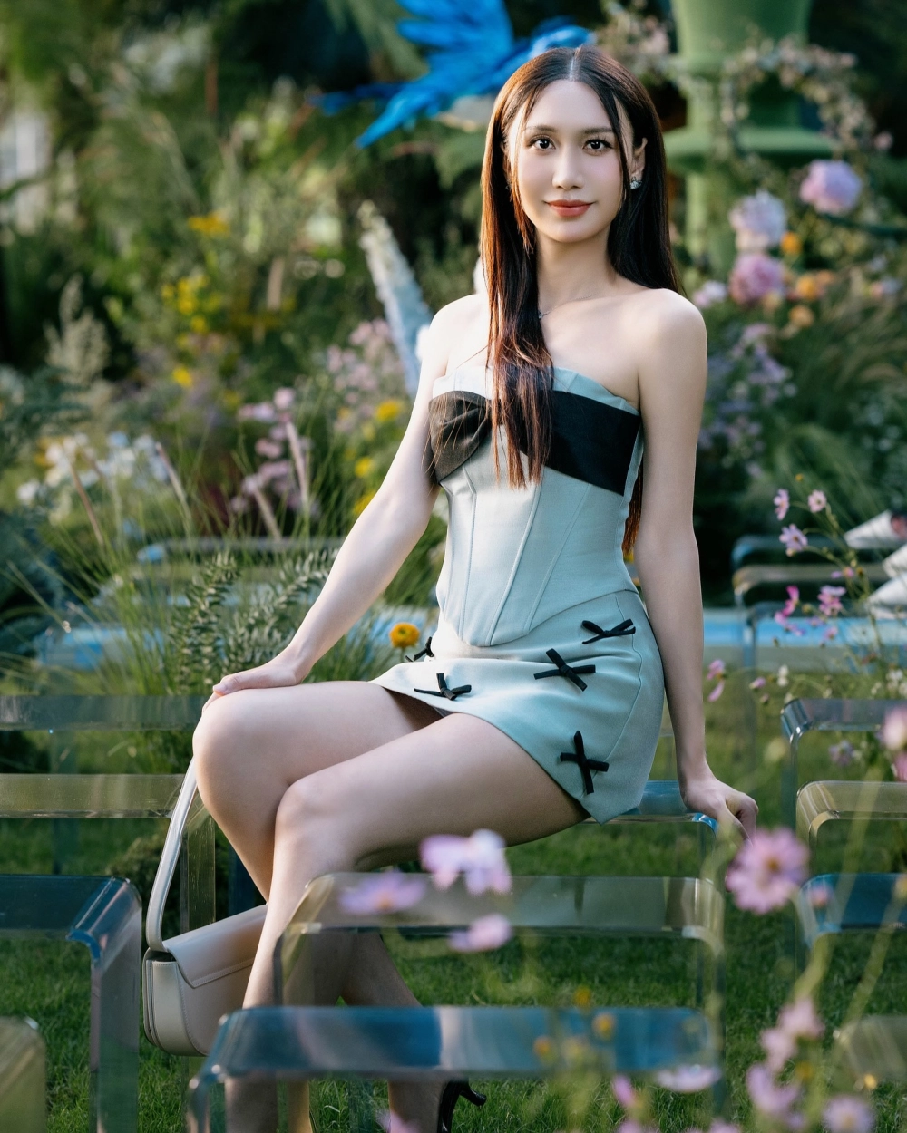 Ảnh cảm xúc đậm chất dân gian từ lời bài hát Lynk Lee tát nước đầu đình