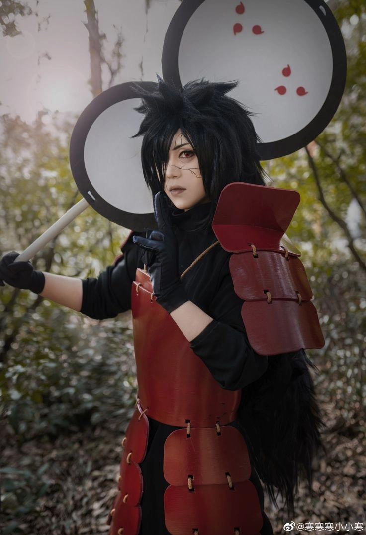 Đột phá với màn cosplay Madara Rikudou đầy quyền năng và bí ẩn