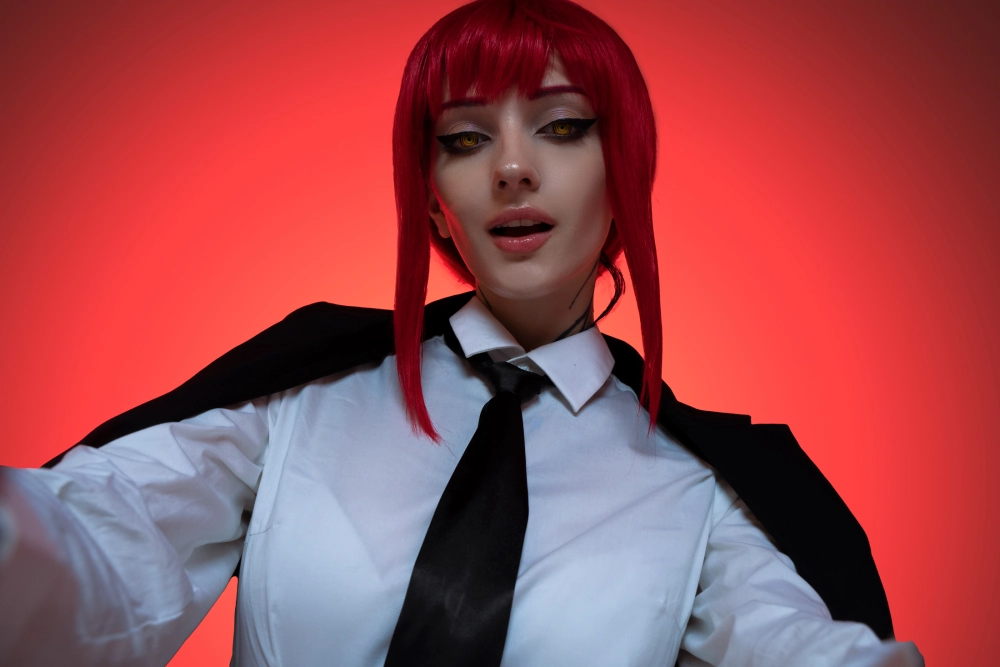 Cosplay Makima sexy đốt cháy mọi ánh nhìn thèm muốn