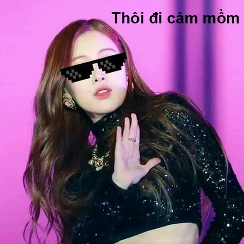 Khó đỡ với độ lầy lội từ jennie meme blackpink
