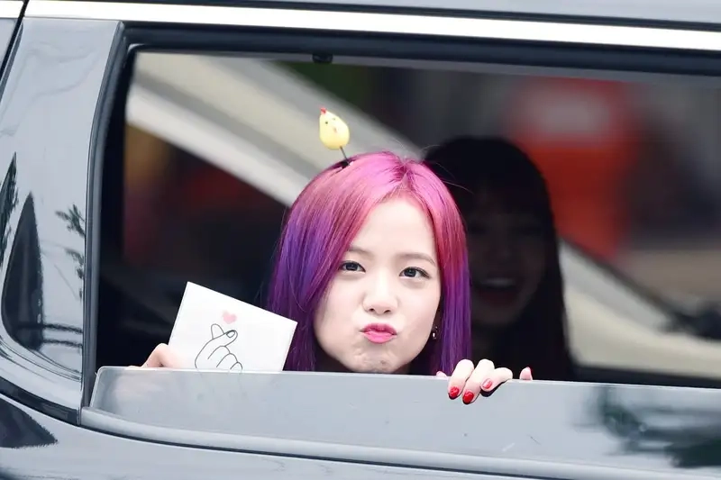Thử thách caption cực chất với blackpink memes